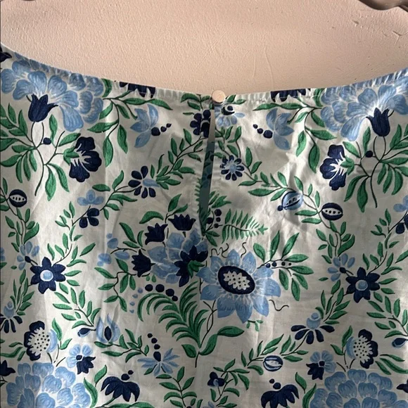 Talbots, Woman’s Size M Blue and Green Floral Cap-Sleeve Blouse - Picture 6 of 7